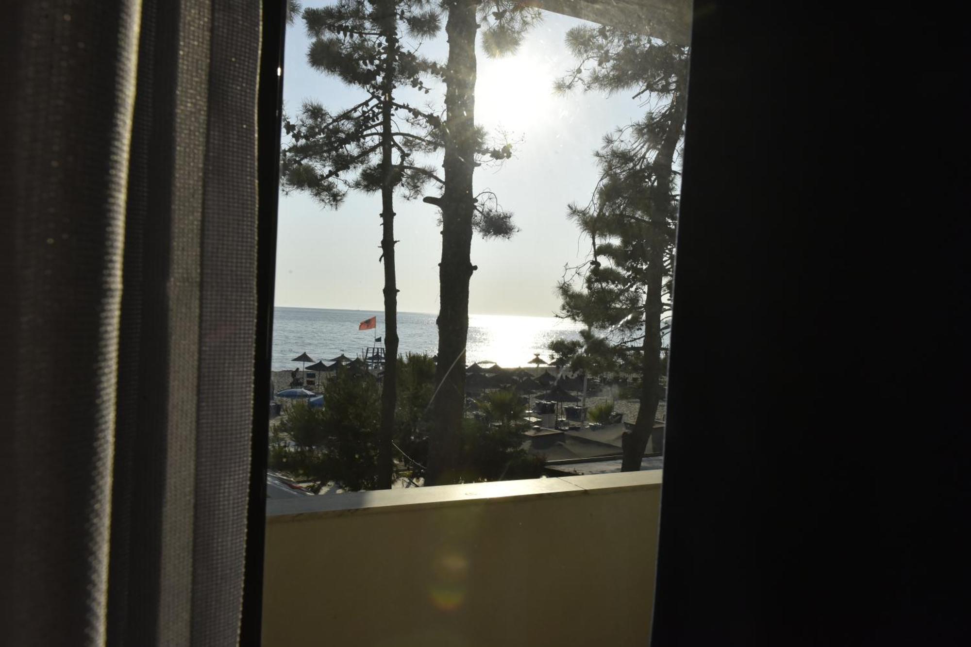 Bar Restaurant Daniele Hotel Durrës